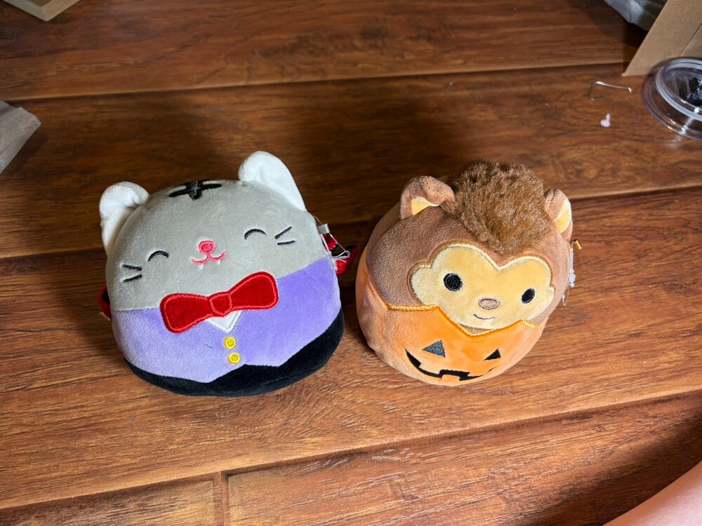 Halloween Plush Pair Squishmallow - Cat & WarewolfPumpkin Costume
